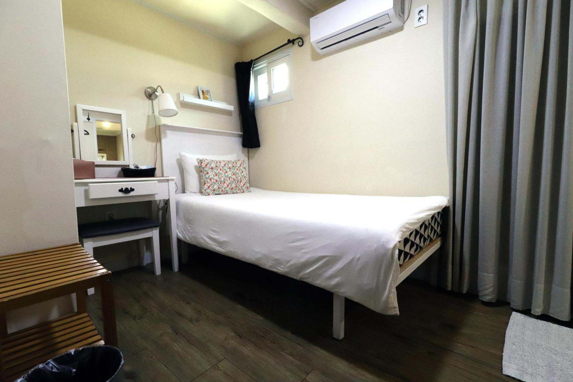 Just4U Guesthouse Seul Dış mekan fotoğraf
